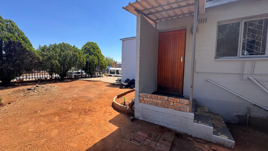 3 Bedroom Property for Sale in Beaconsfield Northern Cape